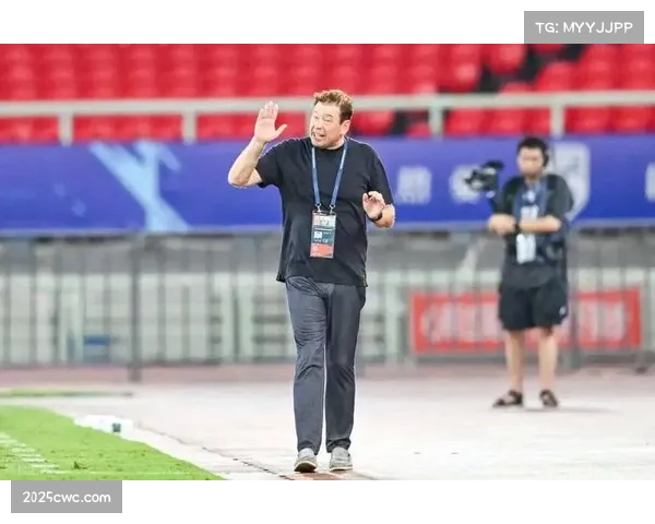 斯卢茨基专注亚冠备战,球员心态调整成关键因素